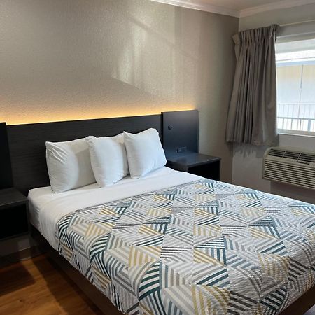 Motel 6 Sacramento, Ca - Downtown מראה חיצוני תמונה