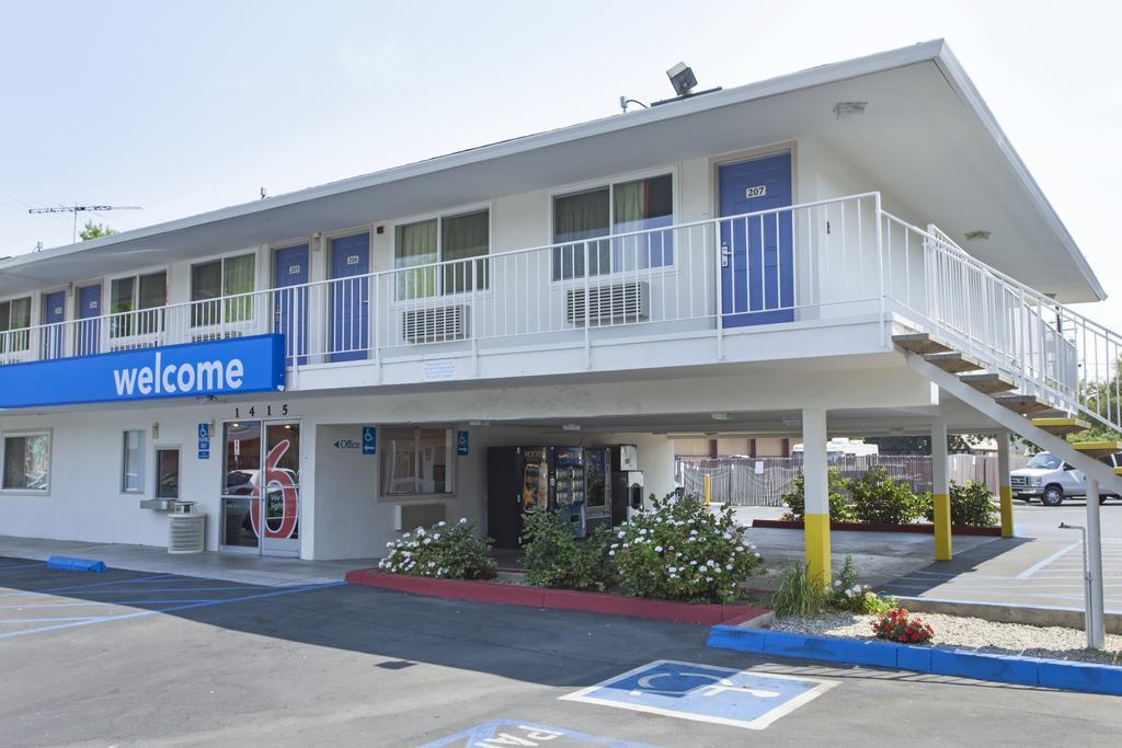 Motel 6 Sacramento, Ca - Downtown מראה חיצוני תמונה