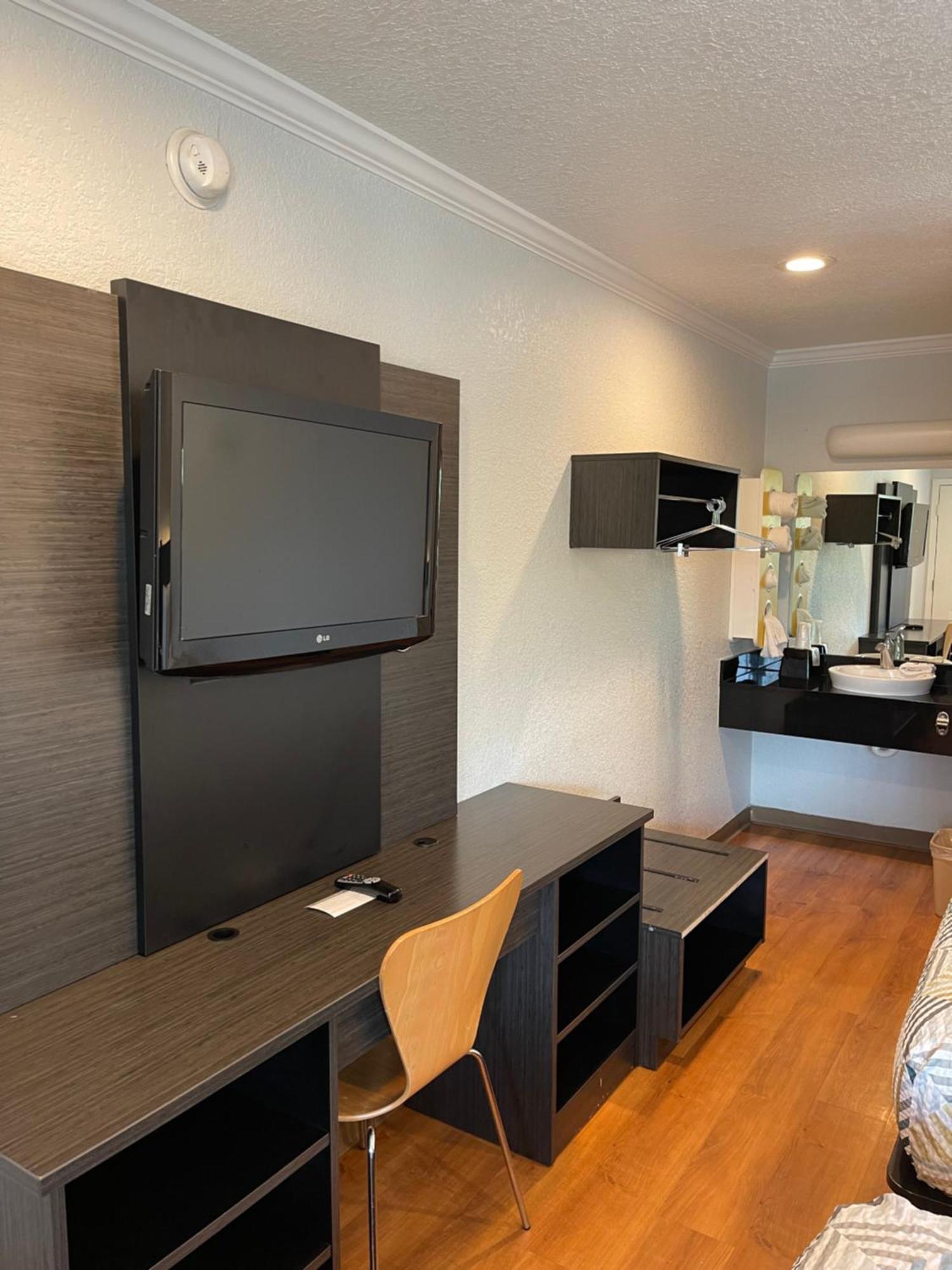 Motel 6 Sacramento, Ca - Downtown מראה חיצוני תמונה