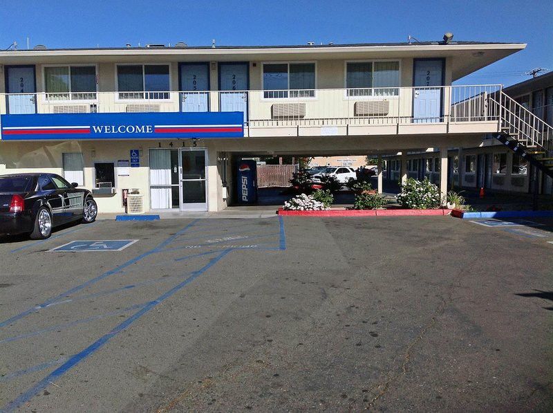 Motel 6 Sacramento, Ca - Downtown מראה חיצוני תמונה